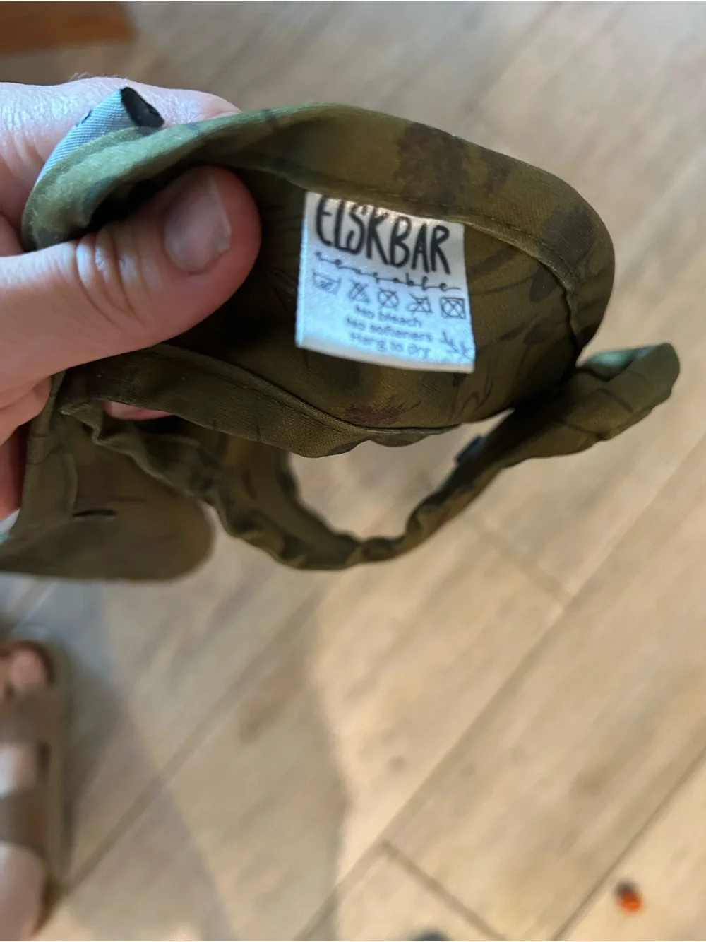 elskbar green bib